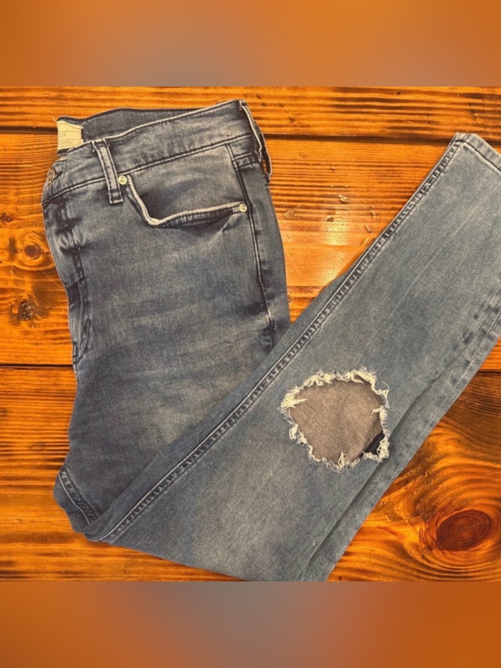 Free people w 32 r Women's Distressed Midwash Blue Jeans